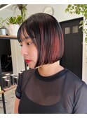 デザインカラー切りっぱなしボブ　ぱつっとボブ　レッドカラー
