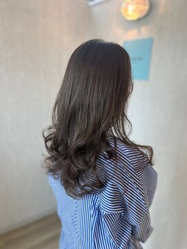 スエルテ(Suerte) レイヤーグレージュ