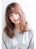 毛先が遊ぶセミロング・ゆるふわリラクシーに