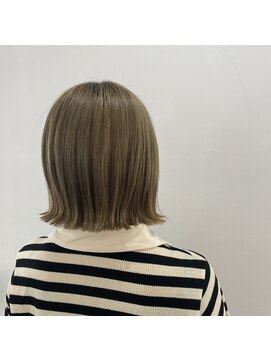 ヘアーアンドメイクアップモパ オリーブカラー