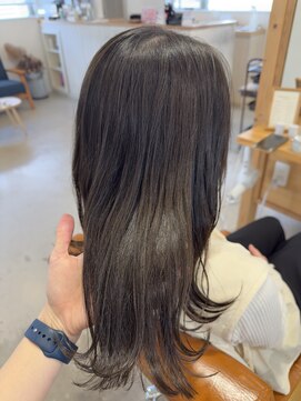 ジジ 宇都宮(Gigi) 丸顔/ミニウルフ/オリーブグレージュ/宇都宮/鶴田