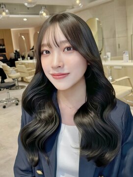 ミズチャーム(Ms.CHARM) 韓国/オリーブグレージュ/レイヤー/顔まわり/外苑前