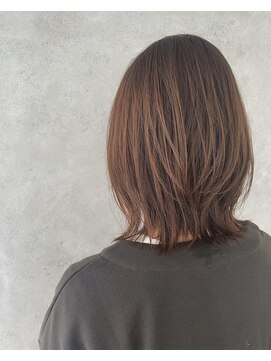 ニューカマー バイ ヘッドライト シブヤ(NEW COMER by HEADLIGHT shibuya) ナチュラルブラウン×ミディアムスタイル