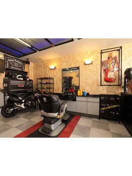 平日22時まで営業！お仕事帰りにも立ち寄りやすい！毎日忙しいあなたに「ホッ」とできる空間を提供します。