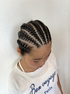 ヘアデザイン ニーチェ(Hair Design ni che) コーンロウ