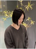 前下がりミニボブ