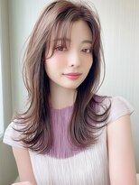 シヨン(ciyon.)&nbsp;小顔くびれミディアムレイヤー☆シースルーバング×透明感カラー