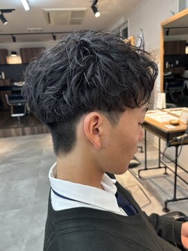 シーフ 千葉(Cyf) ルーズショートルーズパーマ刈り上げショート千葉駅保立大翔