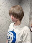 ブリーチで作るミルクティーカラー×韓国ウルフカット