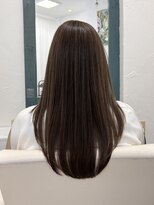 ウミネコ美容室(Umineko美容室) シルバーベージュの艶レイヤーロング