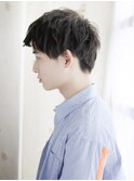 ゆるいカールのくせ毛風メンズスタイル