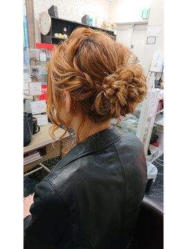 エヌエービー 池袋店(N.A.B.) ルーズアップ