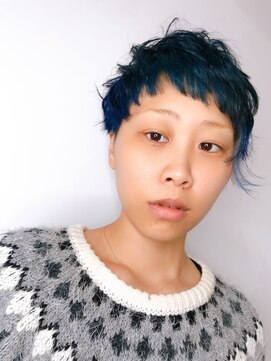 シーデン(C-den) 不動の人気！イルミナカラーでネイビーブルー×アシンメトリー