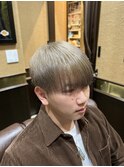 ミルクティーカラー　ホワイトカラー　マッシュ