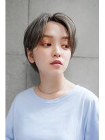 ギークス(GEEKS)&nbsp;【GEEKS渋谷】クールショート/スモーキーベージュ/冬カラー/小顔