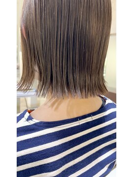 プレフェレプレフェ(prefere prefe) 軽め切りっぱボブ