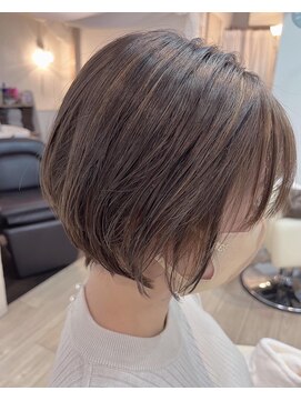 トランキル(tranquille) 丸みショート☆ナチュラルハイライト