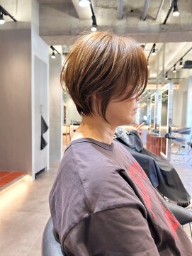 ロンド エメ 柏(Lond aimer) ショートくびれ丸みショートボブハイライトイメチェン髪質改善柏