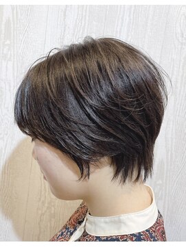 テーラヘアー 草加店(TELAHAIR) クール過ぎずナチュラルブラウンで抜け感もあるハンサムショート