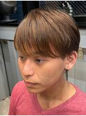 明るめのカラー×刈り上げマッシュブリーチなし