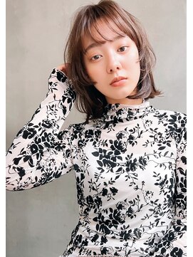 エース (ACE) ACE 横浜 顔まわりレイヤー×内巻き