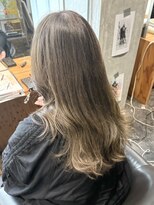 ヒカリス ヘアー 相川店(HIKARIS hair)&nbsp;ハイライトカラー/オリーブグレージュ