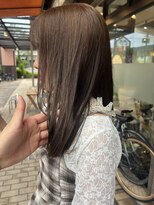 コス(KoS)&nbsp;ワンカールで可愛いレイヤーカットとオリーブベージュ