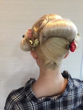 Style 成人式ヘアセット 日本髪 花魁風 L トルヴェ Toruve のヘアカタログ ホットペッパービューティー