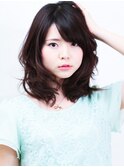 男子も振り返る！？ミディアムレイヤーパーマ☆