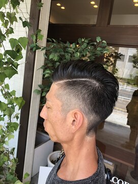 ヤコブ ヘアー(Jacob hair) 【Jacob HAIRDESIGN】 マッチョに似合うエッジスタイル