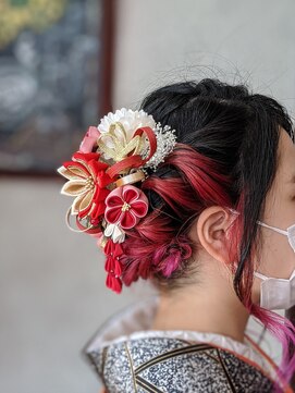 サクライ美容室 成人式のアップヘアー