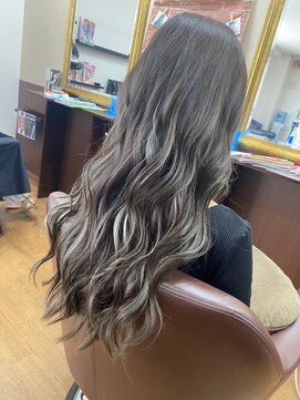 キュアスペース(CURE SPACE) コントラストハイライト風インナーカラー