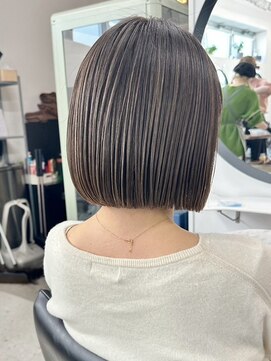 ヒビヲ(HIBIO) ナチュラルボブ黒髪ショートミニボブダブルカラーイルミナカラー