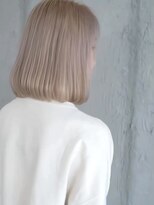 マリアナ(Mariana)&nbsp;ハイライトショートヘアレイヤーカットダブルカラー