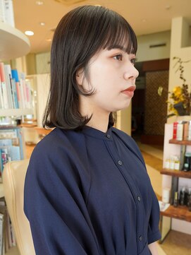 ビュートリアム 福岡(BEAUTRIUM) 顔まわりミディアムレイヤーカット