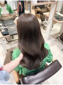 透明感オリーブベージュレイヤーカットゆる巻き10代20代30代