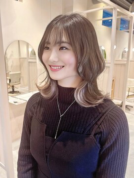 シダ(sida) 茨木 顔周り外ハネボブ小顔カット/夏カラーミルクティーべージュ