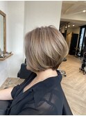 白髪ぼかしハイライトショートボブ
