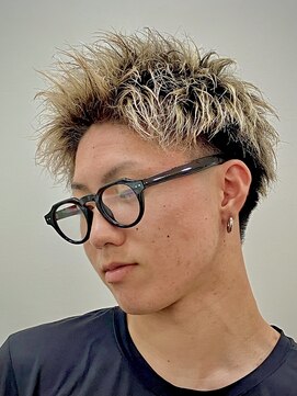 カヒミ(KAHIMI) メッシュ&パーマショート