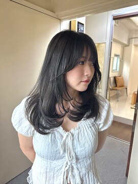 スイ(suii.) 色持ち長持ちカラー【透け感ダークグレージュ】担当望月