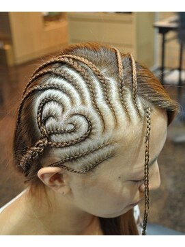 トライブ(TRIBE.) ハートコーンロウ