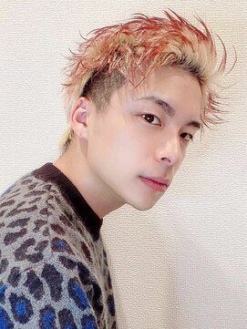 アンダーバーホワイト 天神店(_WHITE) キメツショート