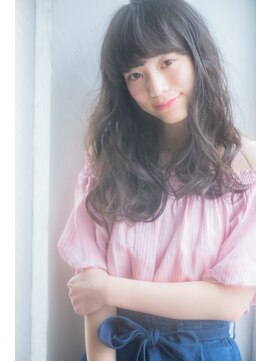 ミエル ヘア 新宿(miel hair) 〈mielhair新宿〉ふんわり艶セミディ　重めウェーブ