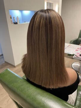 チーモ ハッピー ヘア メイク(CheeMo happy hair make) 女性らしいストレートロングヘア