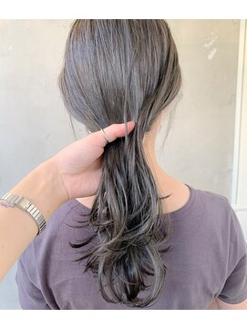 メゾンアクア 表参道(Maison ACQUA) ブリーチなしカラー 透明感 グレージュ オリーブ