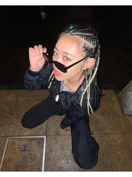 ヘアーグランデシーク(Hair Grande Seeek) コーンロウ+ブレイズ