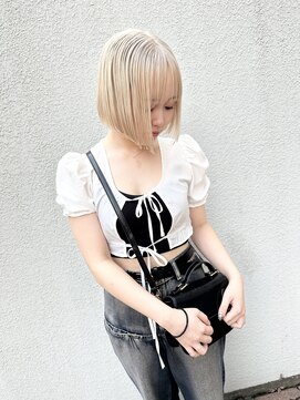 ヴァンシィー(VANCY) white blond