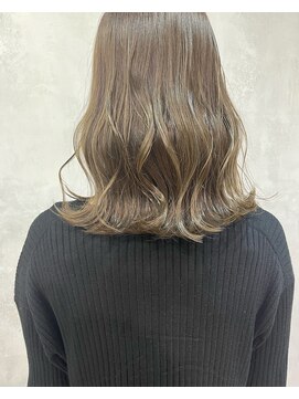 キチ(kichi.) [kichi.] ミディアム×オリーブベージュ