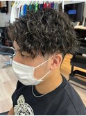 スパイラルパーマセンターパート波巻きパーマツイストパーマ30代