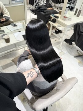 コア 梅田茶屋町店(Core) 髪質改善×縮毛矯正×美髪カラー 【core 茶屋町】